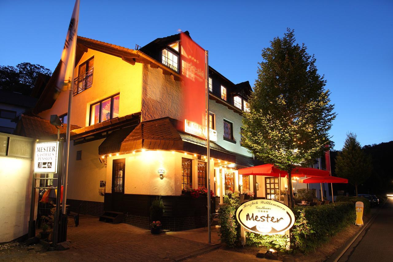 Gasthaus Mester Oedingen Bagian luar foto